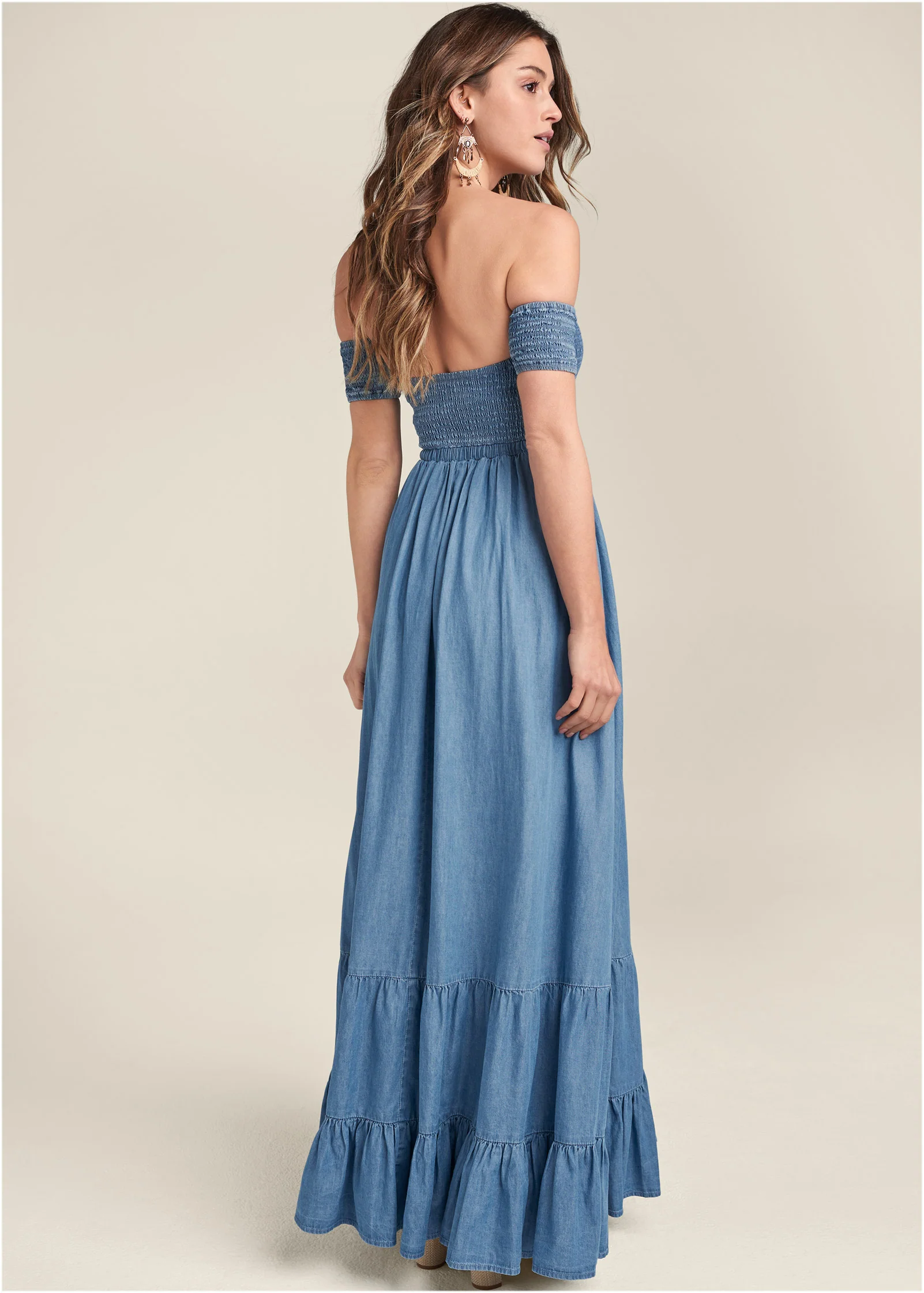 Off-the-shoulder maxi dress - Medium Wash