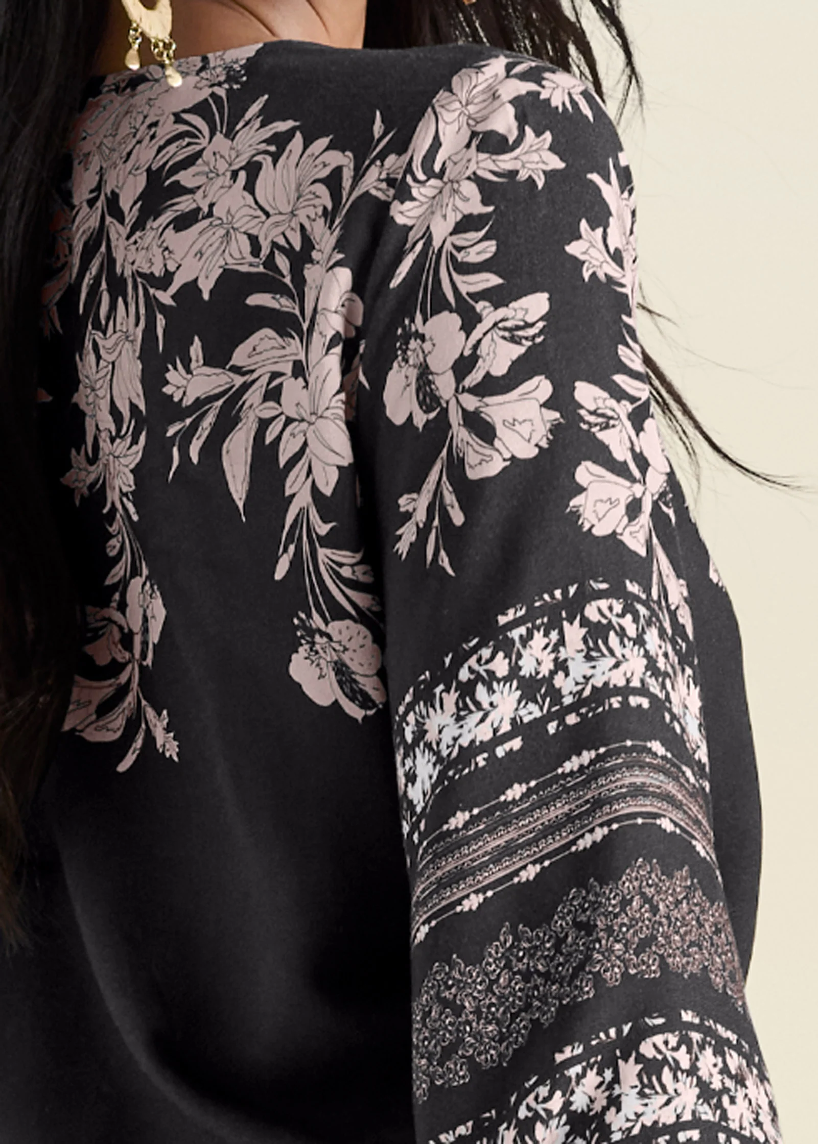 Bell sleeve print wrap top - Black Multi