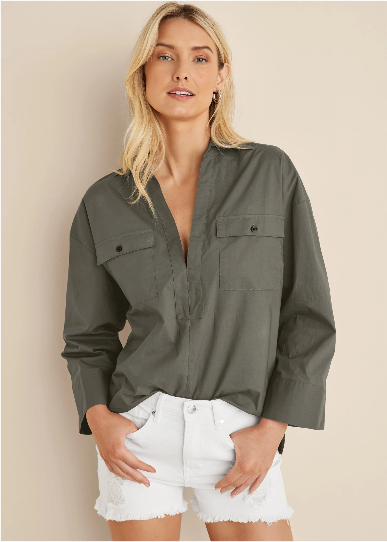 V-Neck oversized shirt - Olive