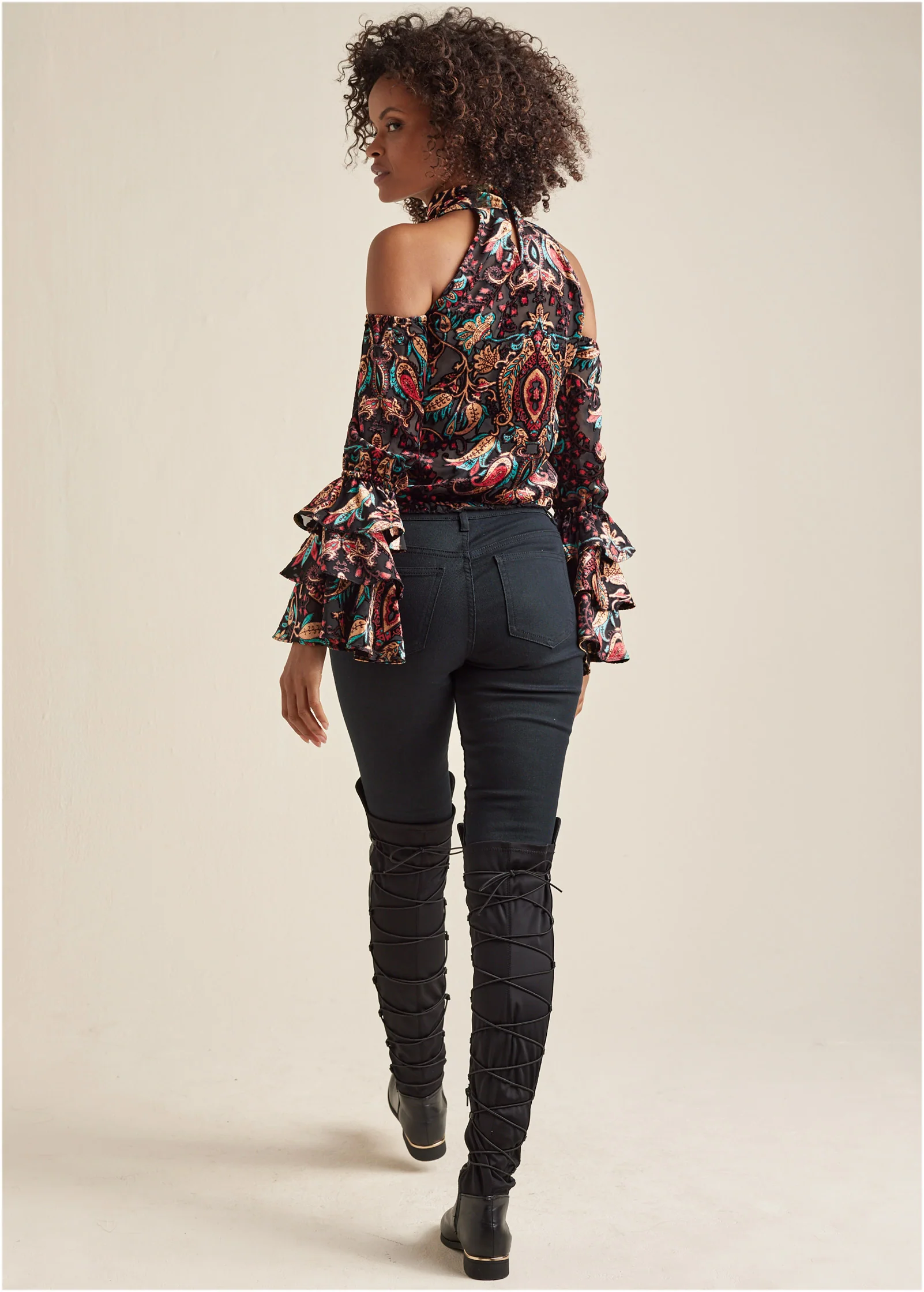 Cold shoulder ruffle top - Black Multi