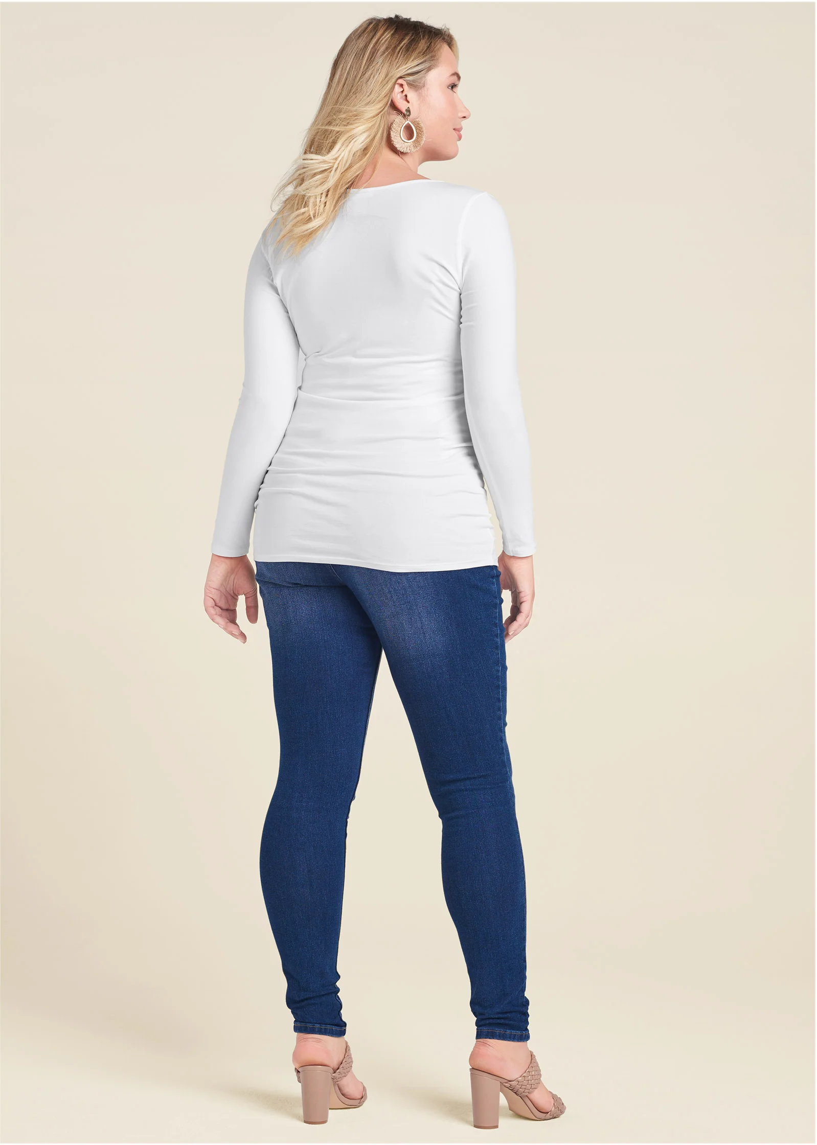 Long sleeve long and lean tee - White