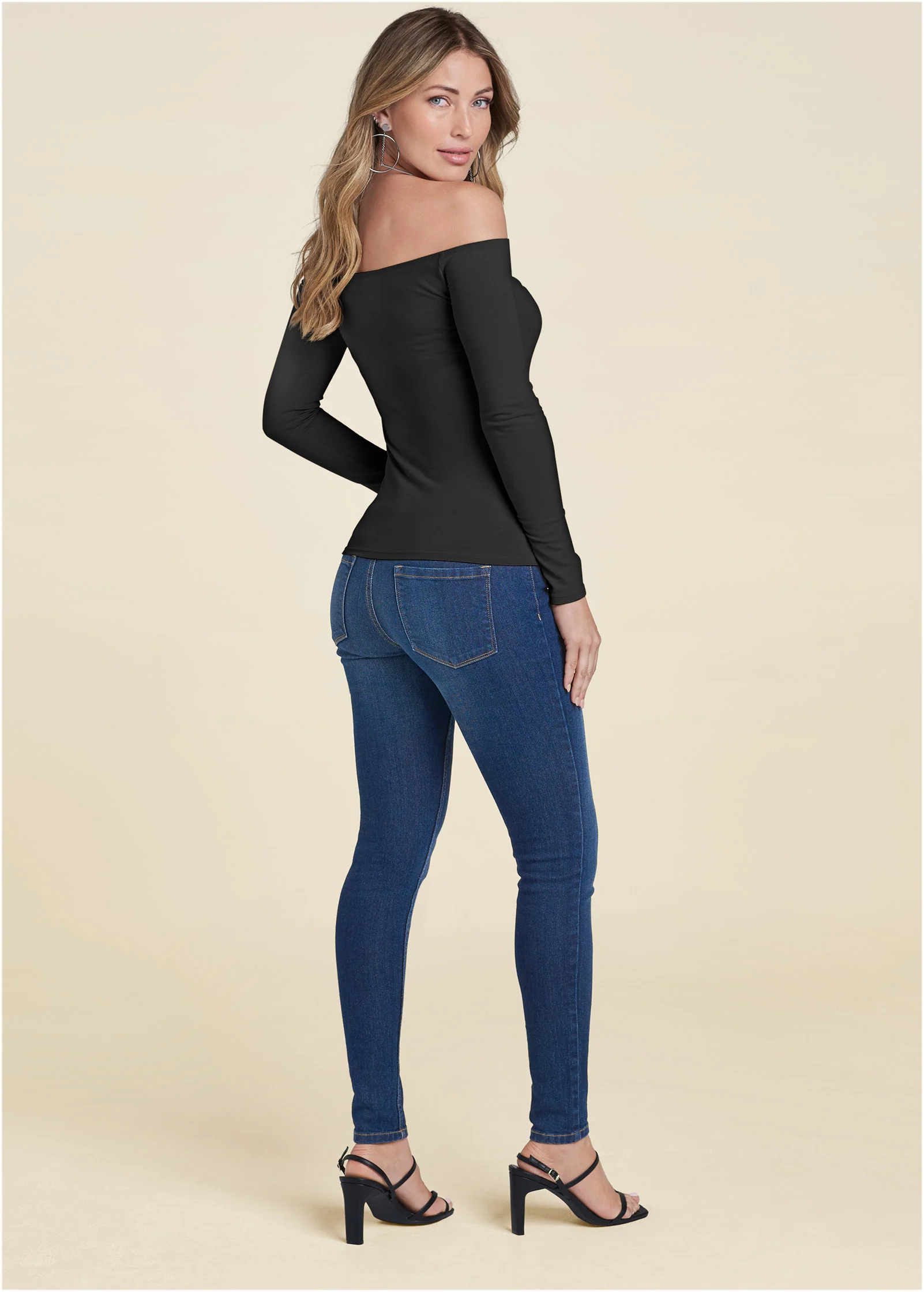 Off-the-shoulder top - Black