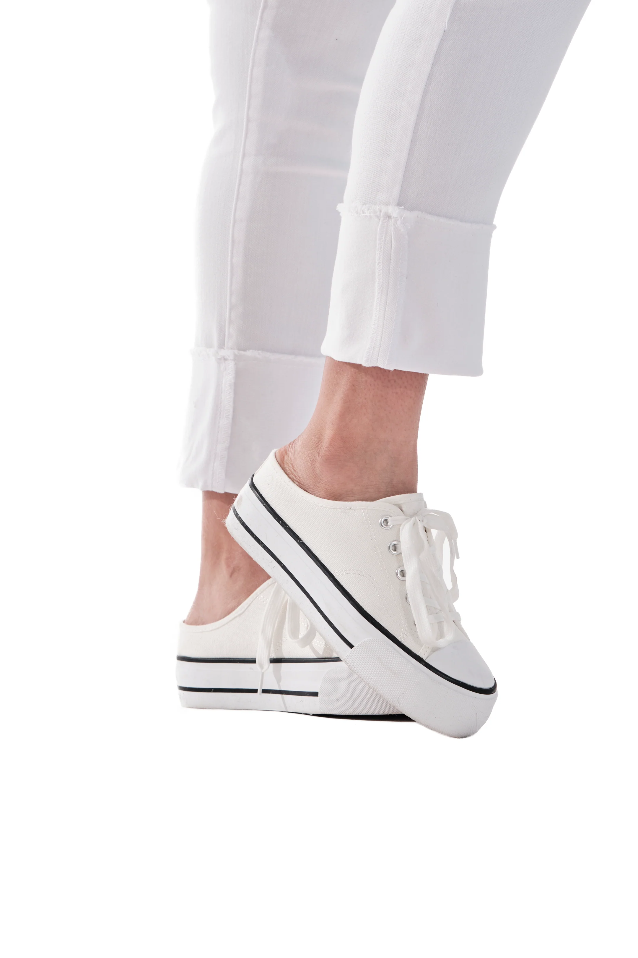 Curvy Taylor Cuff Jeans in White