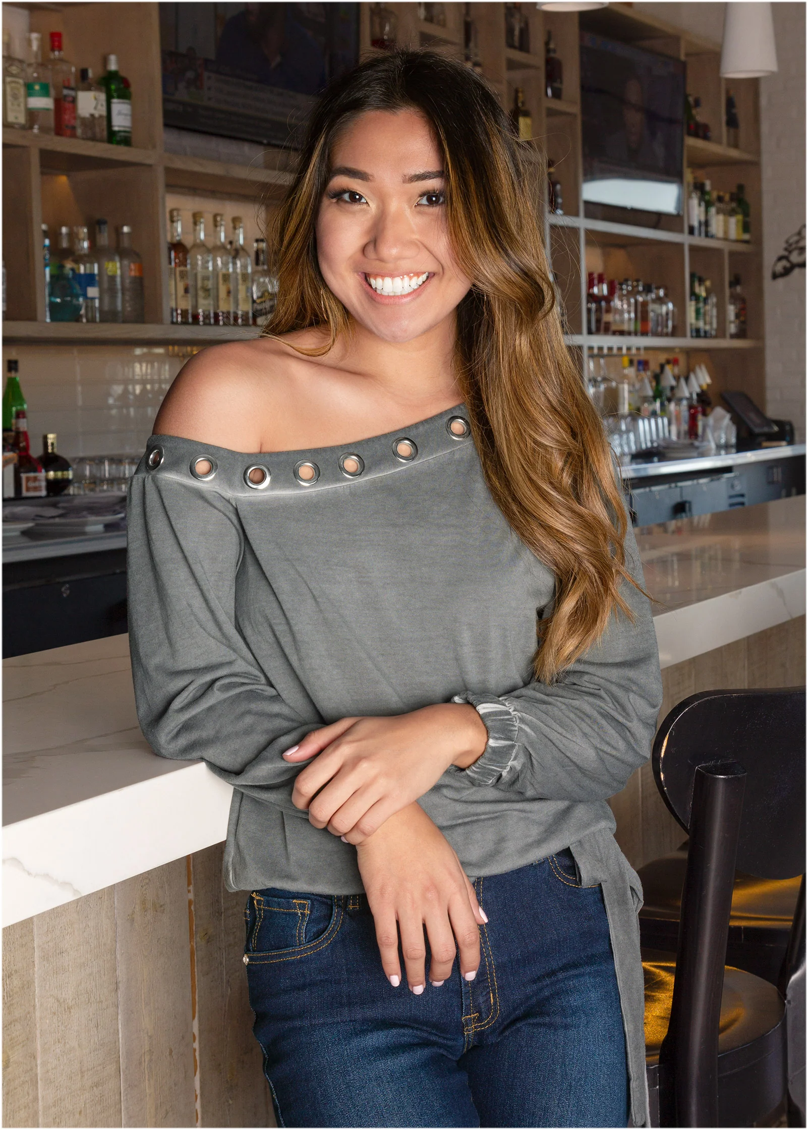 One-shoulder grommet top - Grey