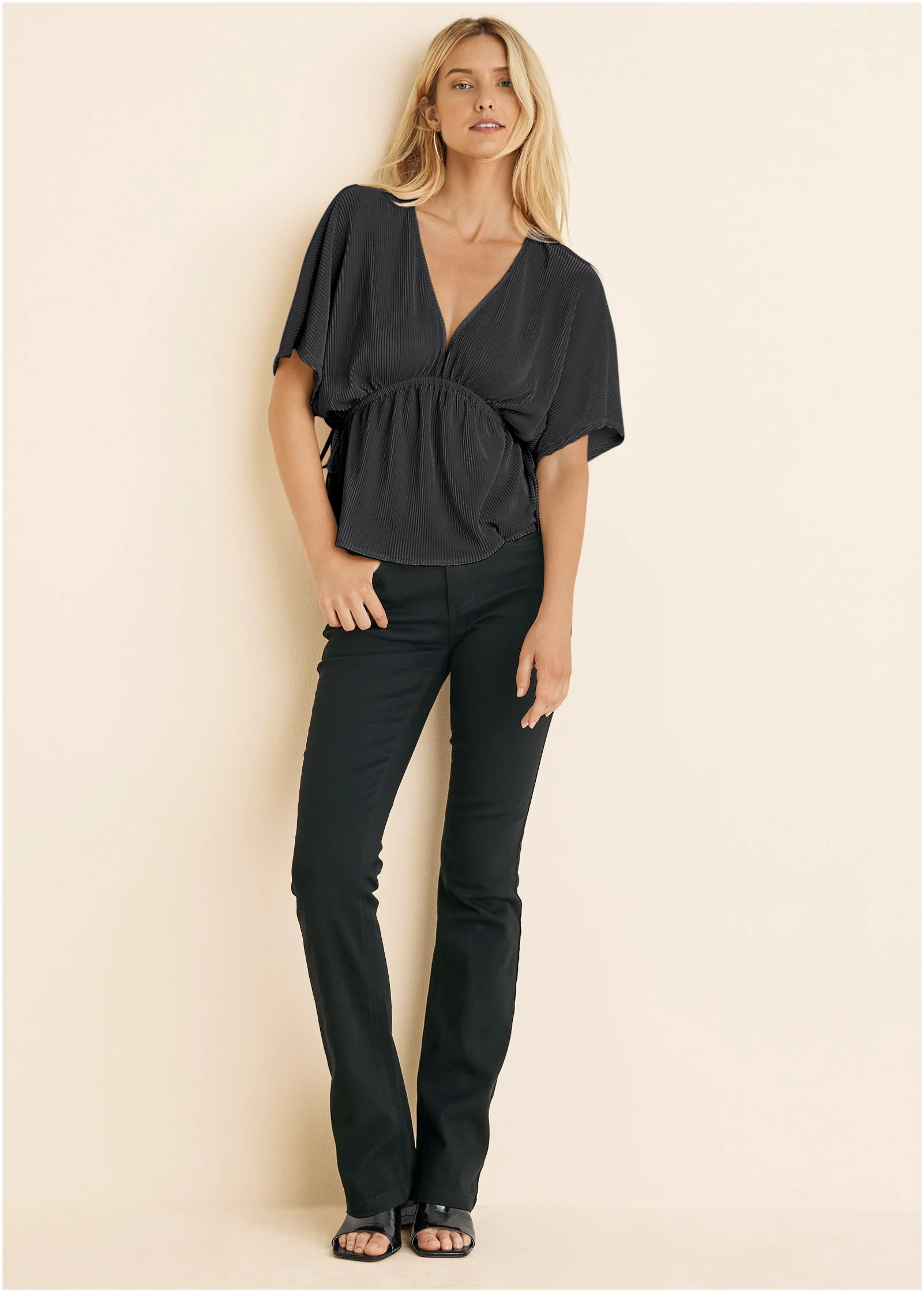 Plisse short sleeve blouse - Black