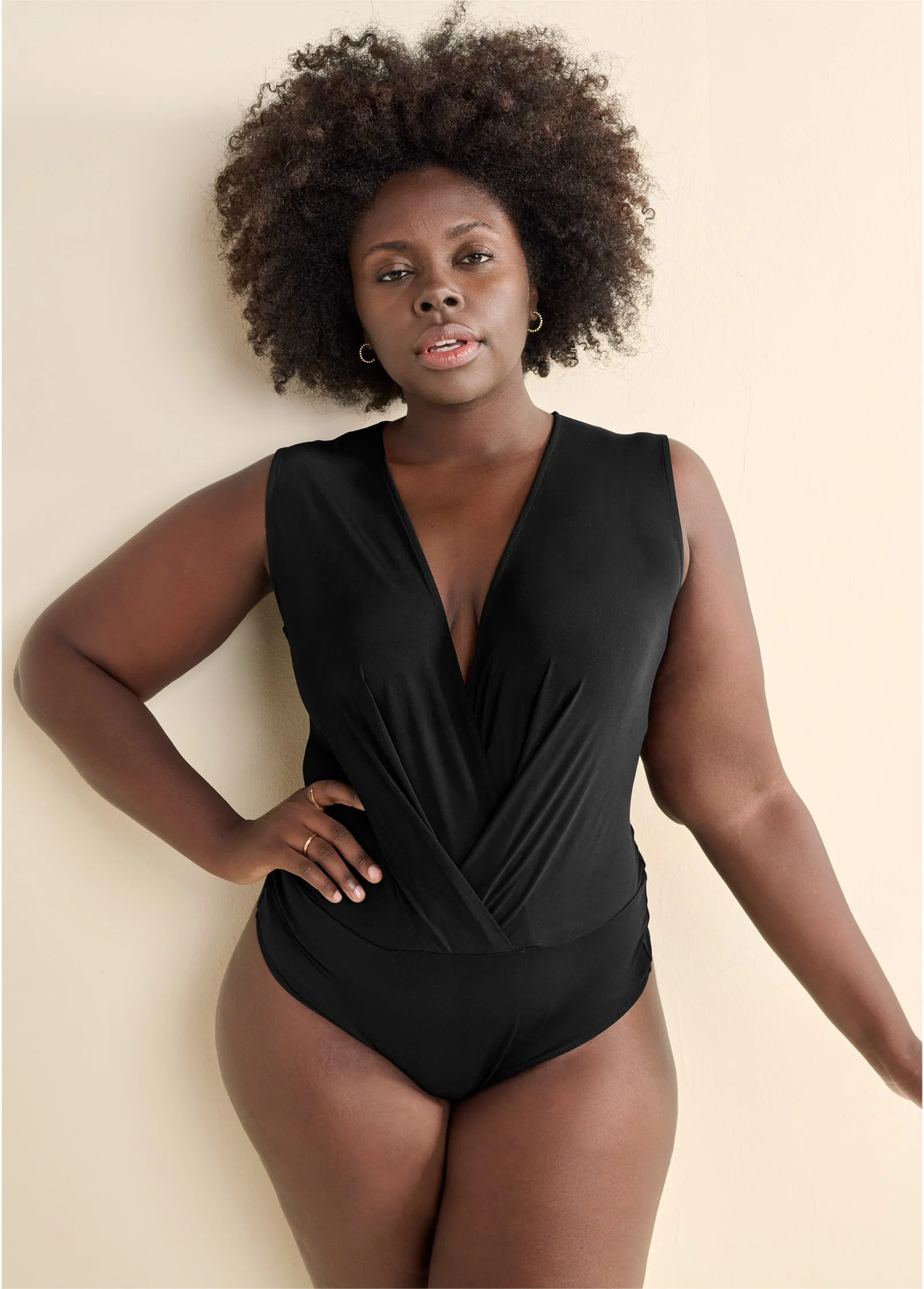 Plunging neckline bodysuit - Black
