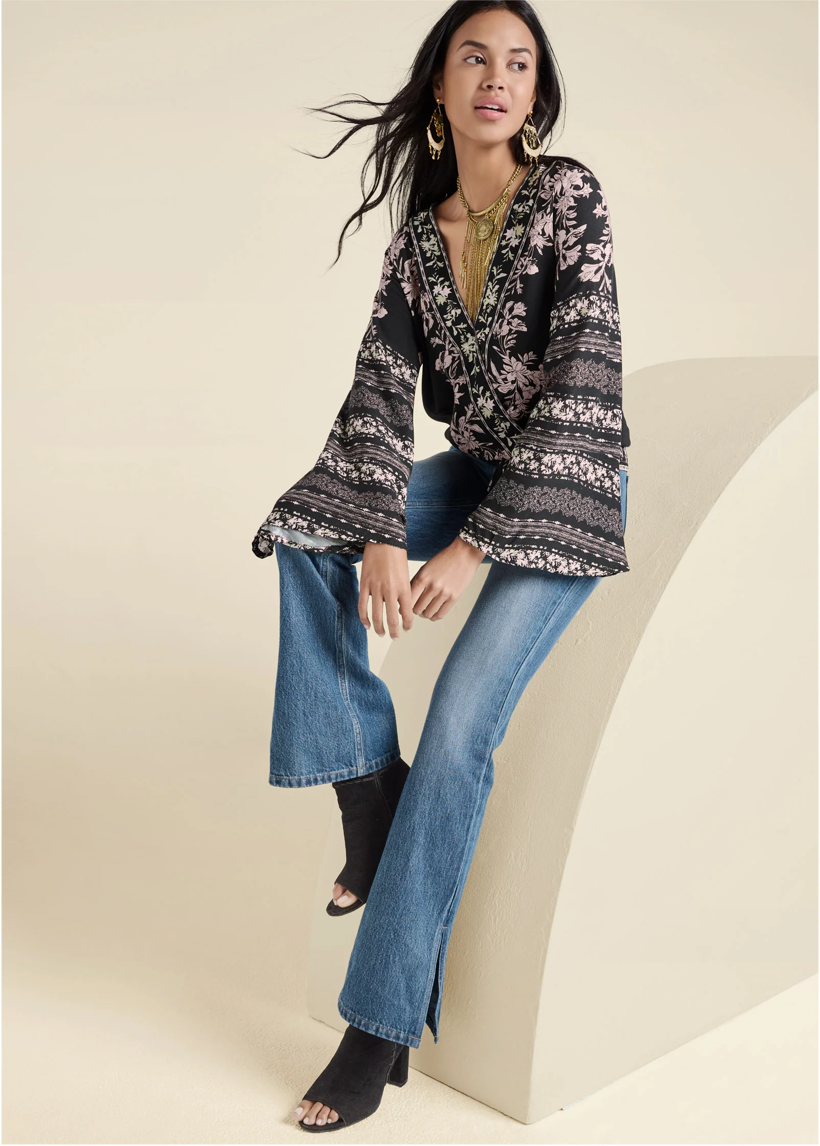 Bell sleeve print wrap top - Black Multi