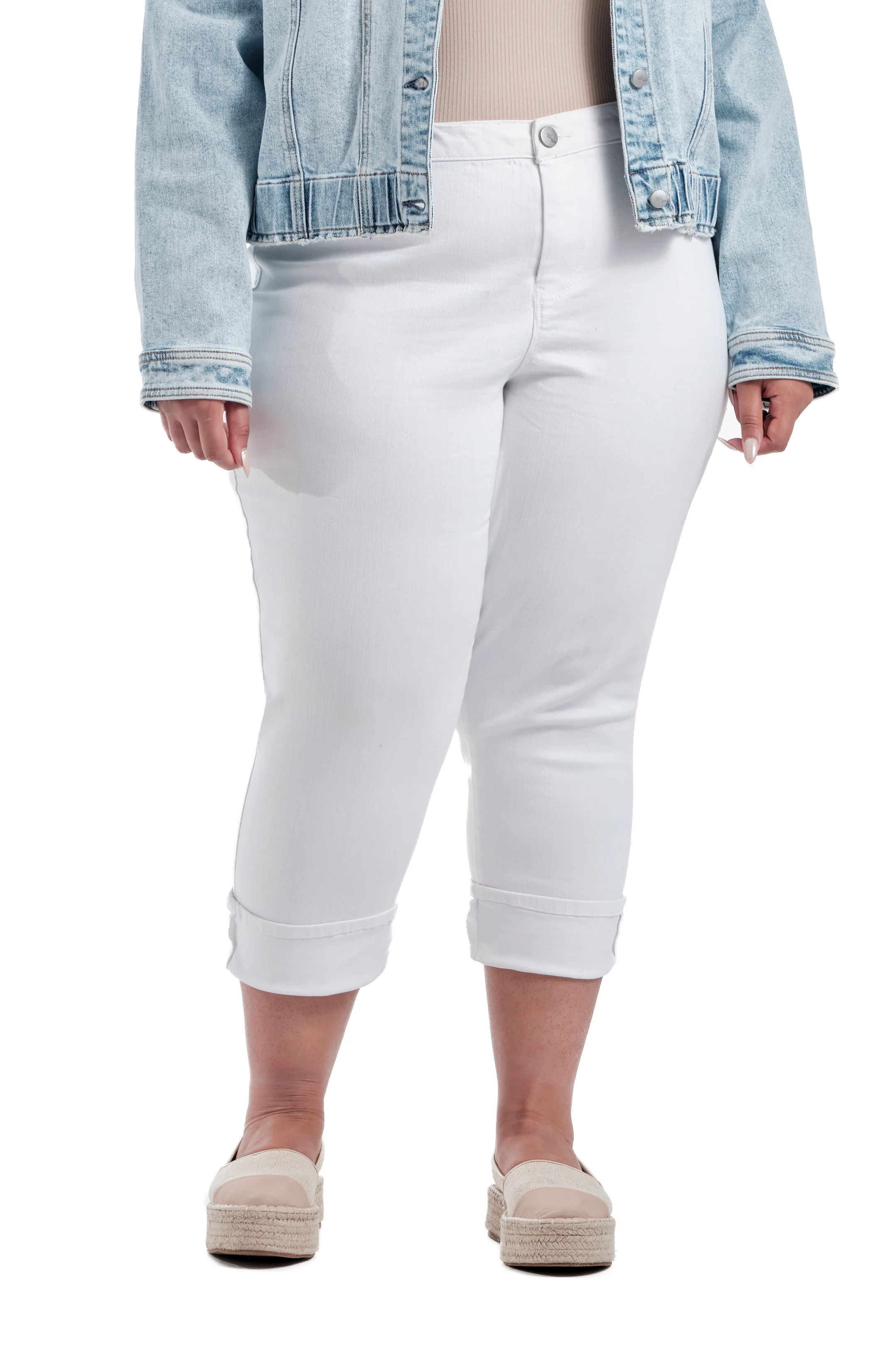 Plus Cuff Capri in White