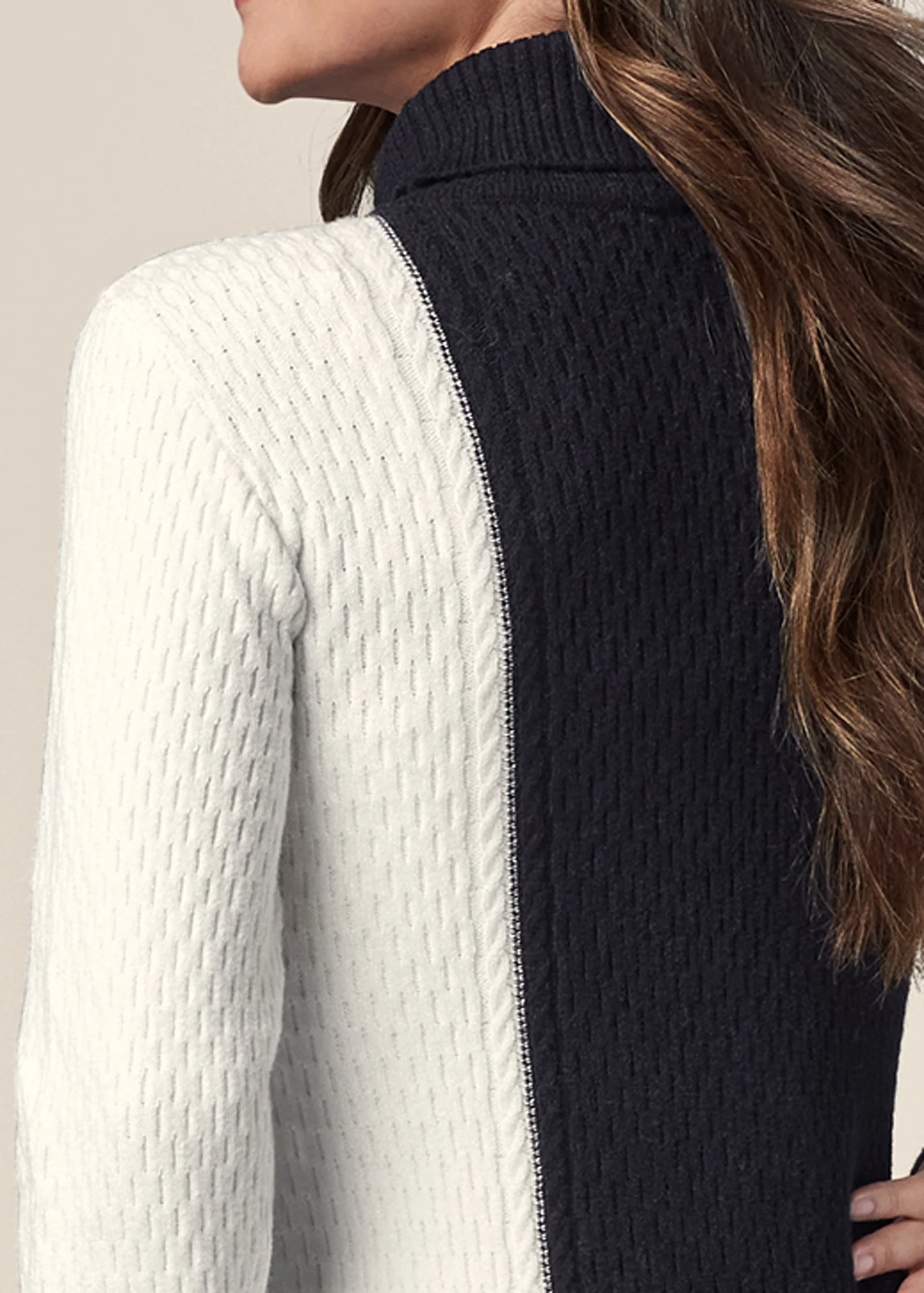 Colorblock turtleneck sweater - Black & Off White