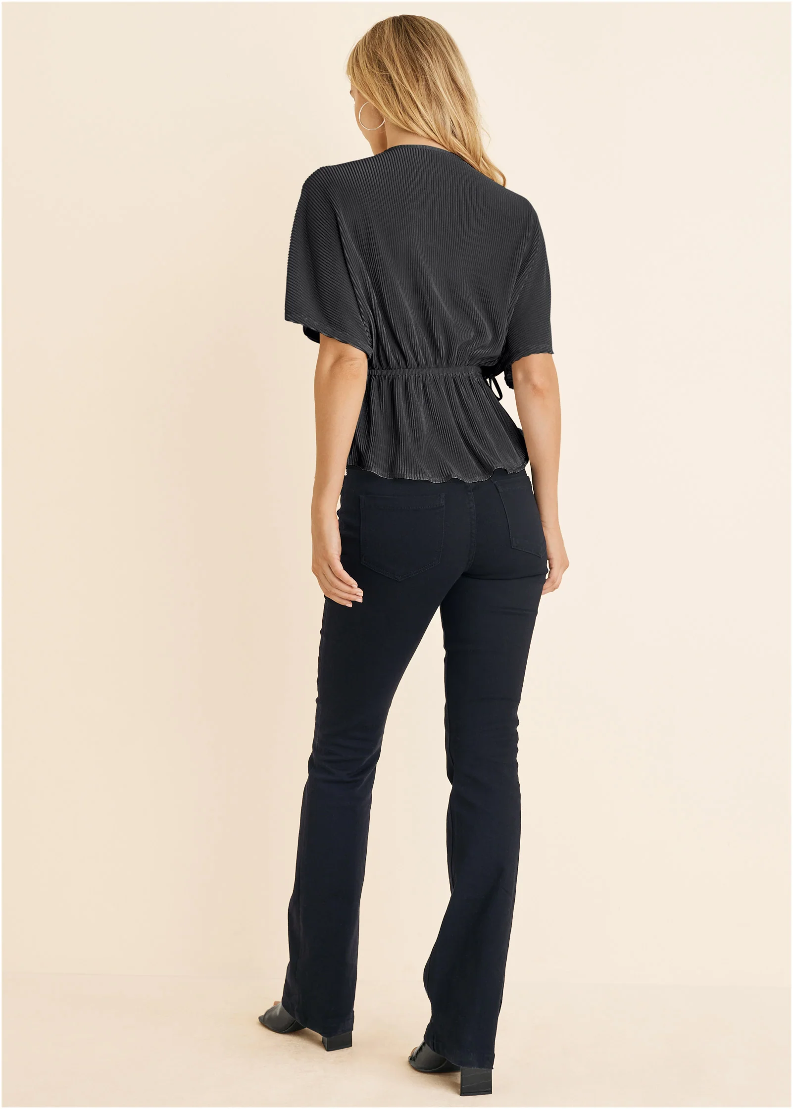 Plisse short sleeve blouse - Black