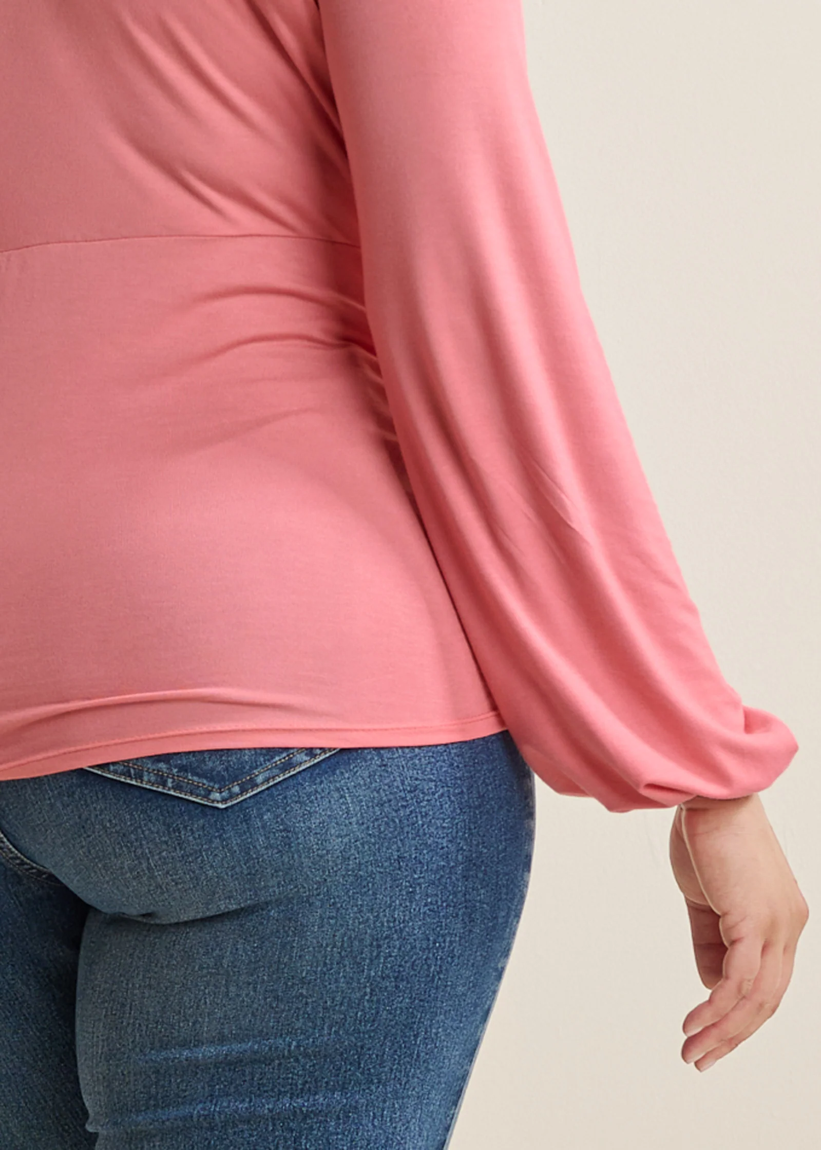 Ruched V-neck top - Coral