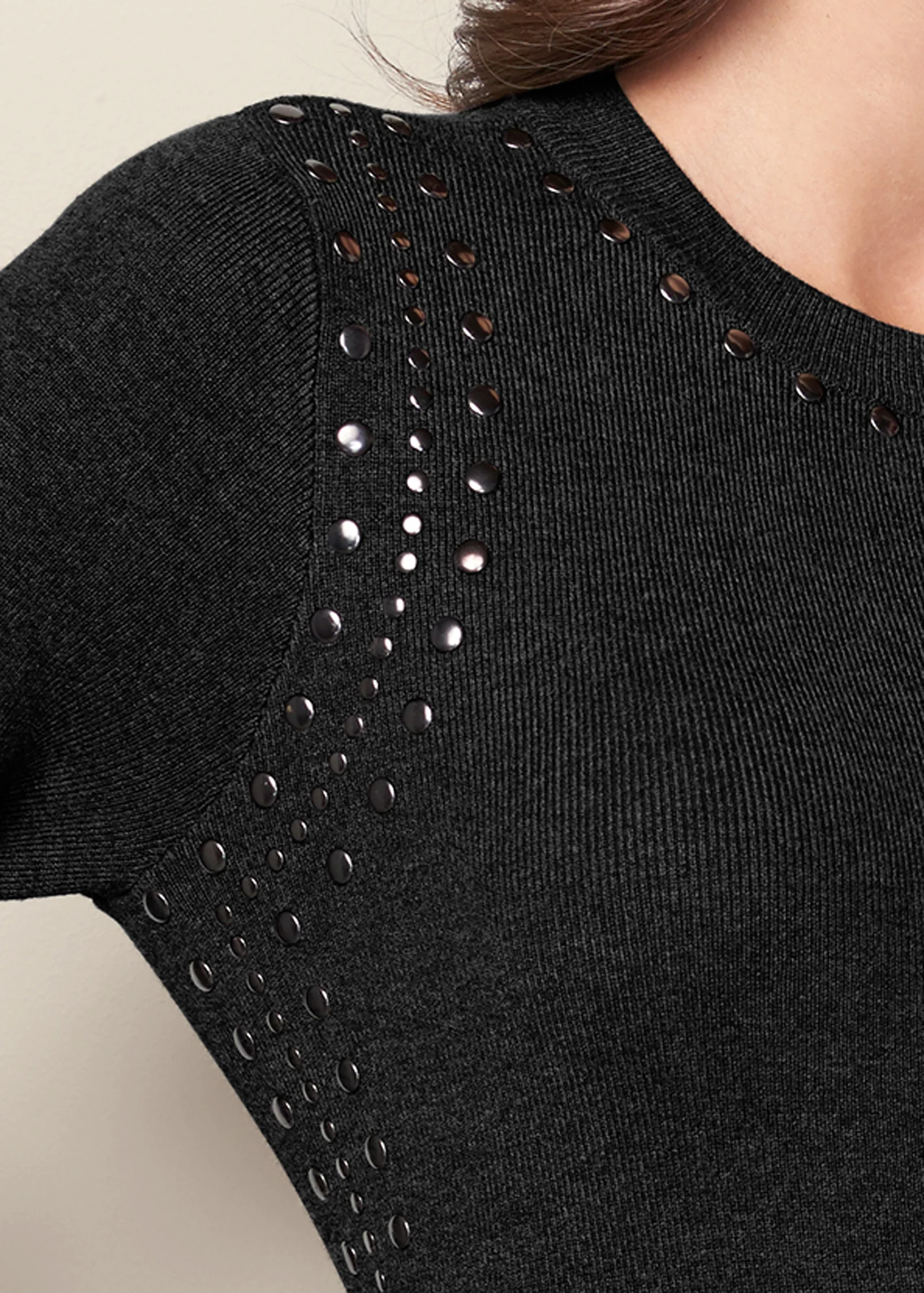 Stud trim sweater - Black