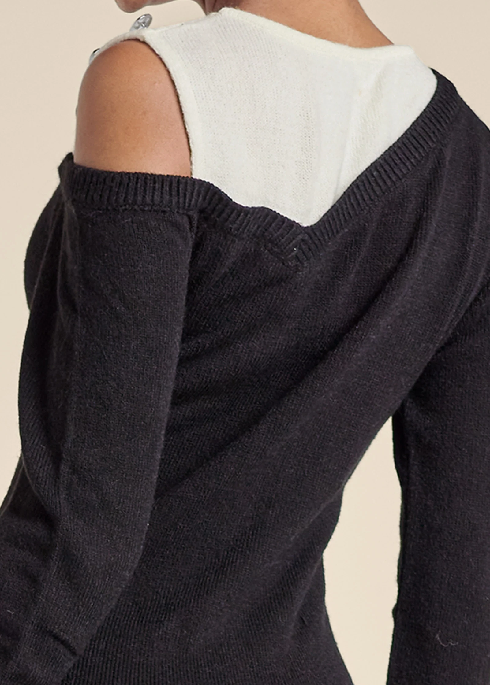 Open shoulder sweater dress - Black & White