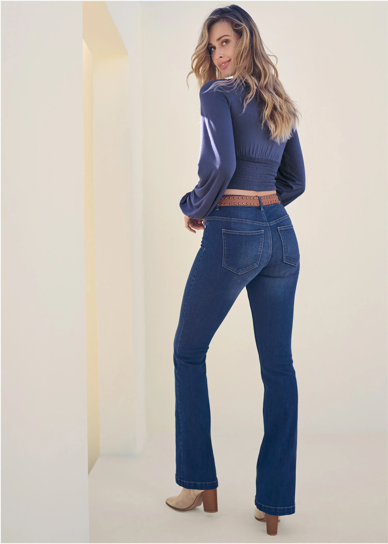 Plunging smocked crop top - Skipper Blue