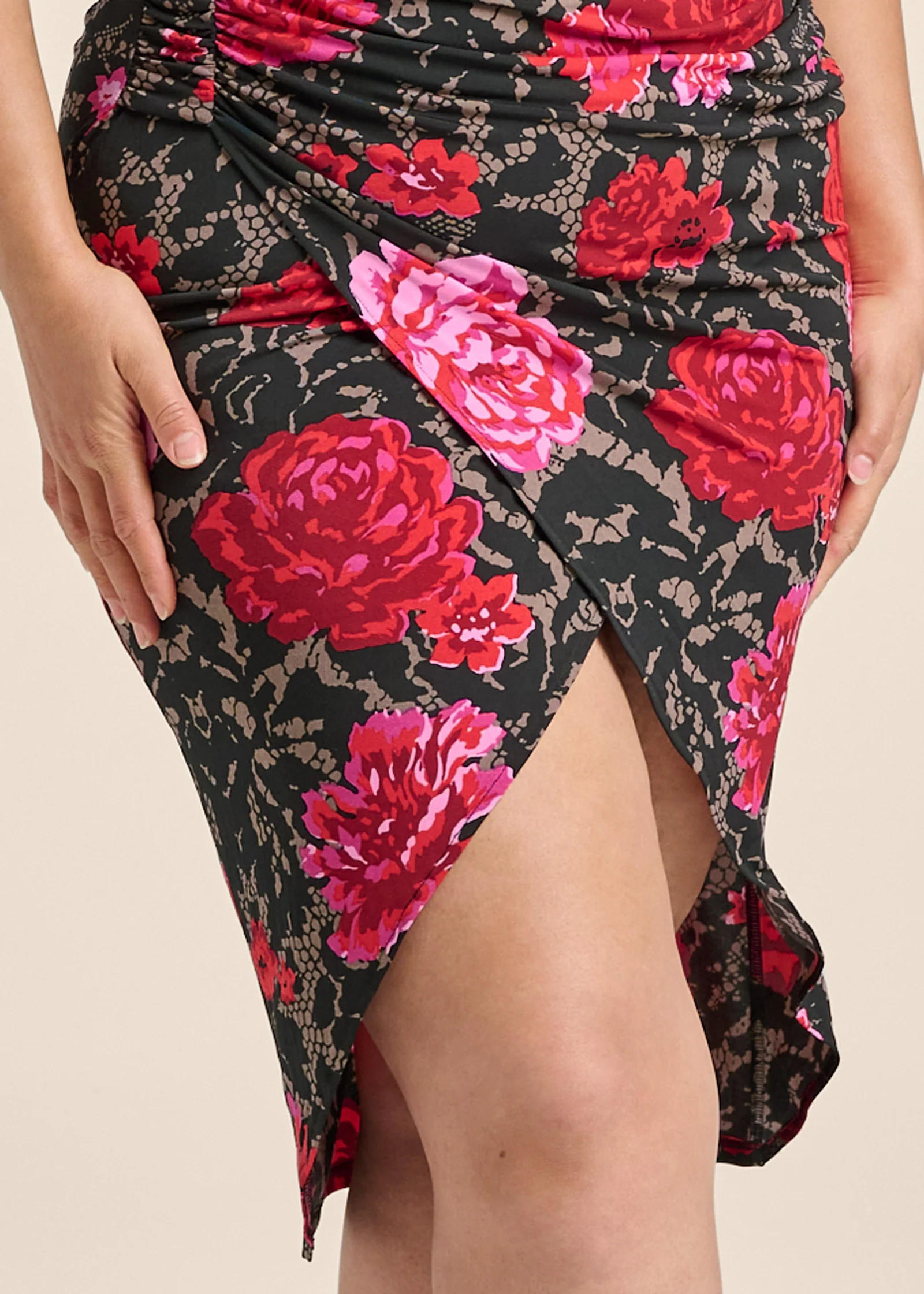 Ruched bodycon midi dress - Red Multi