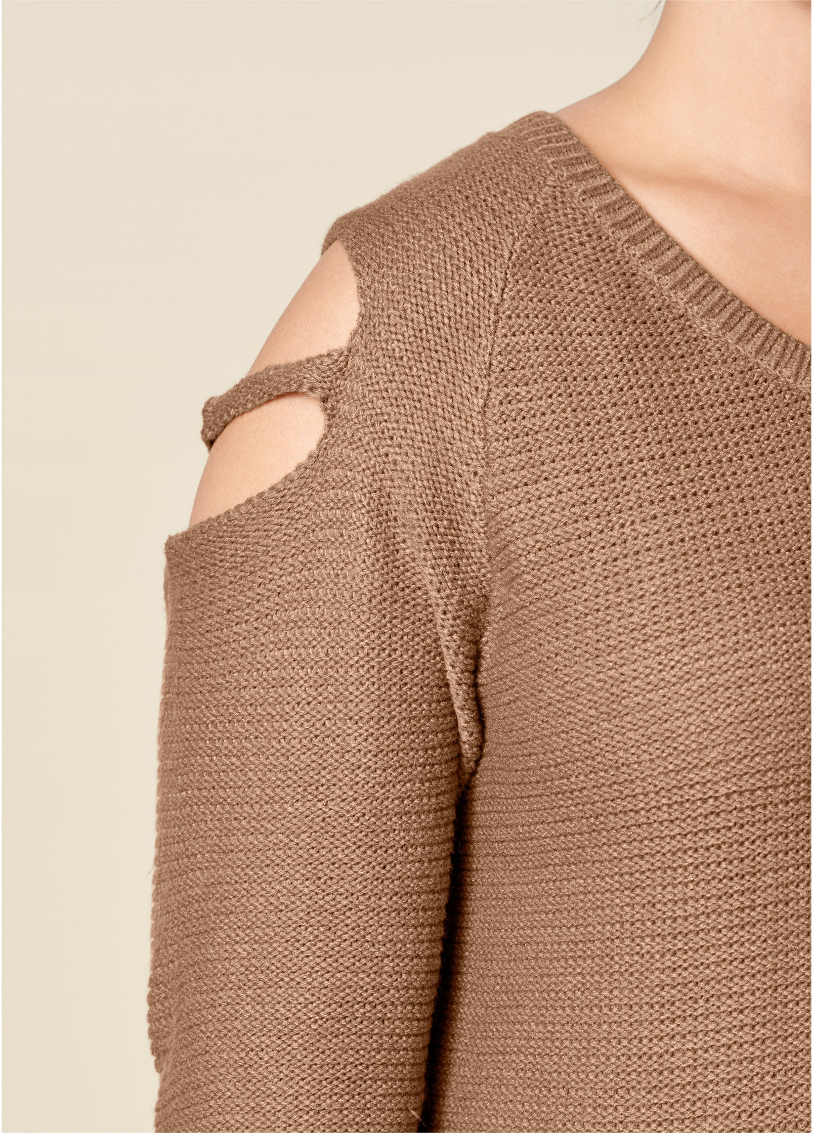 Cutout sleeve sweater - Tan