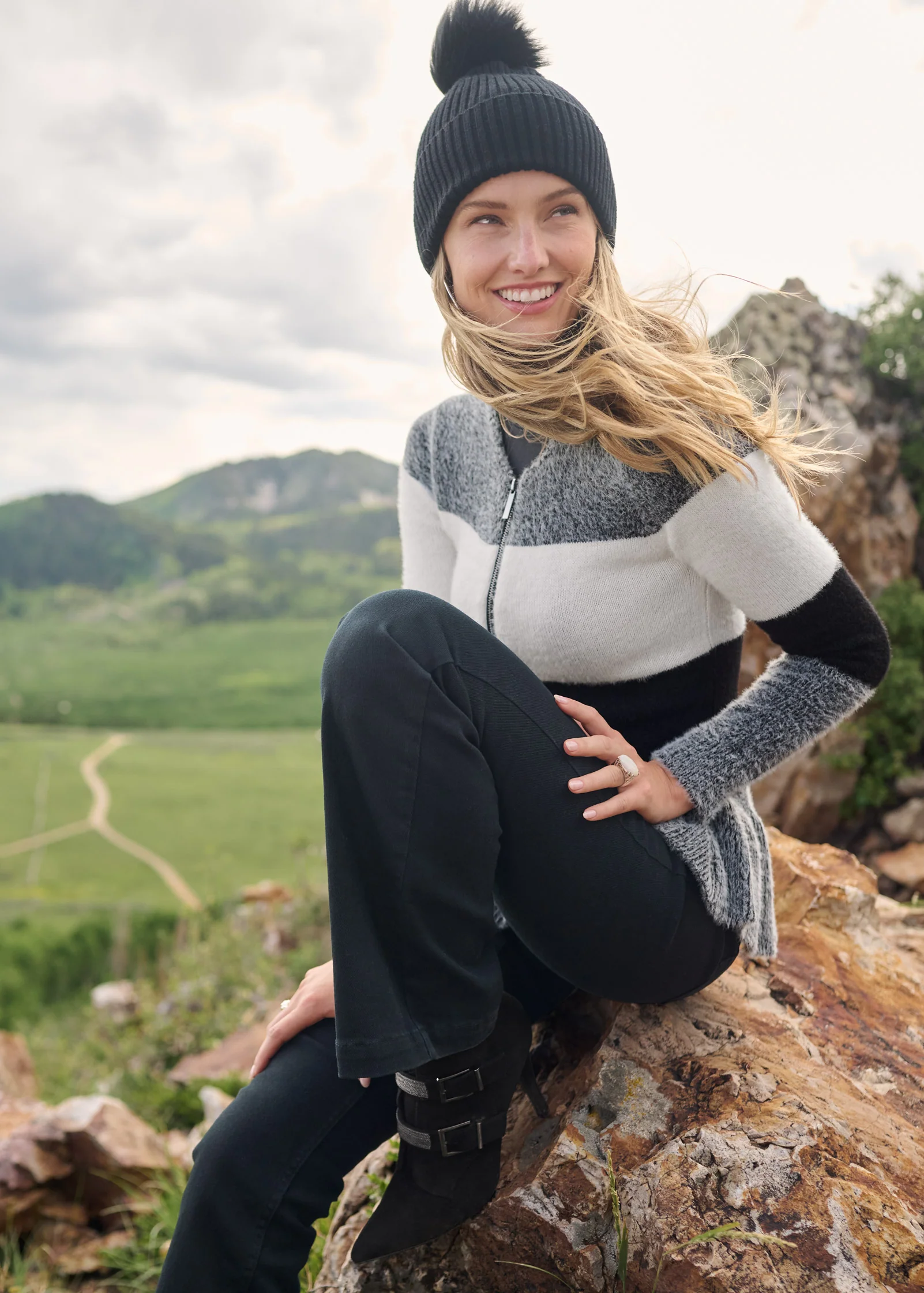 Zip front cozy peplum cardigan - Black Multi