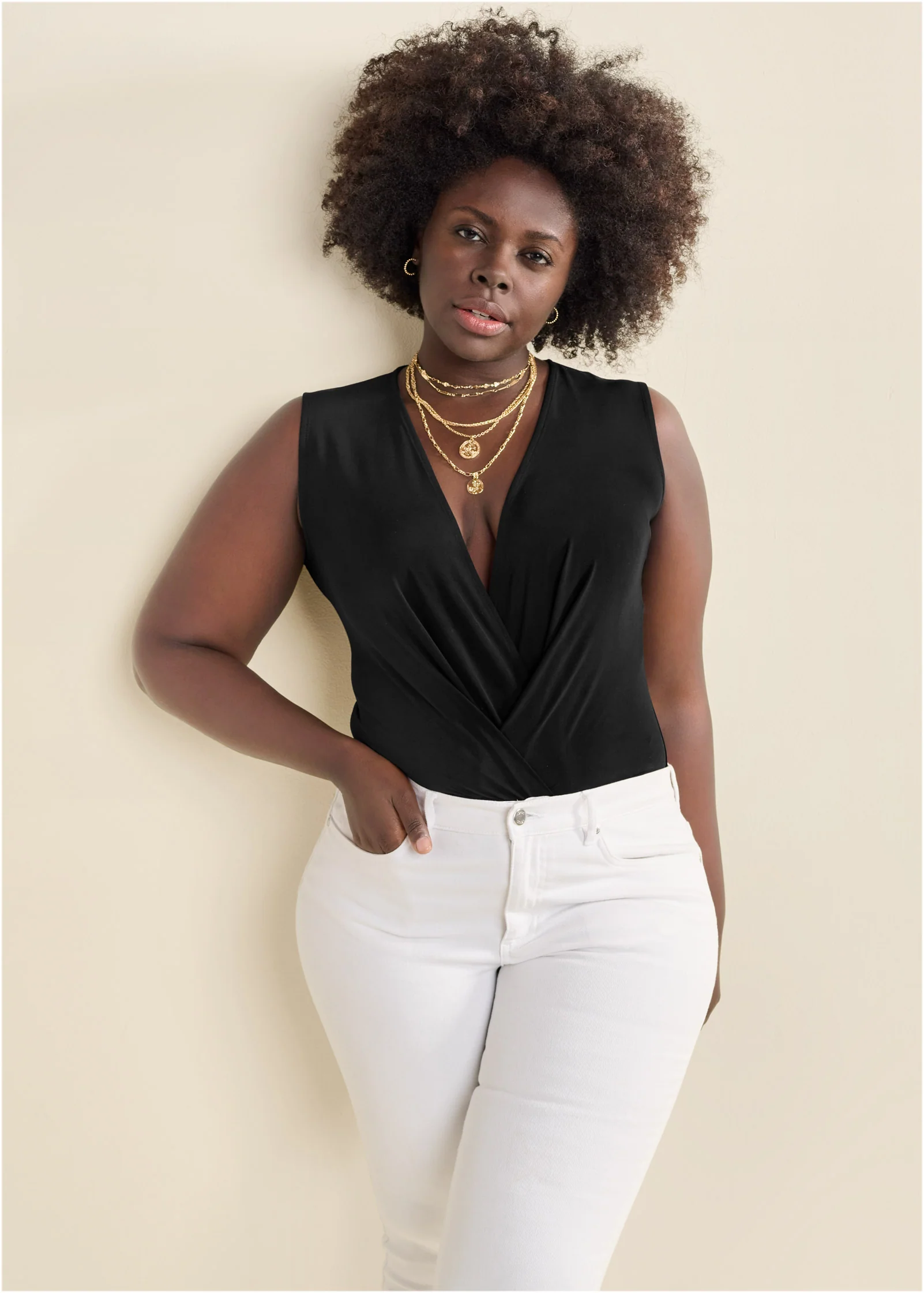 Plunging neckline bodysuit - Black