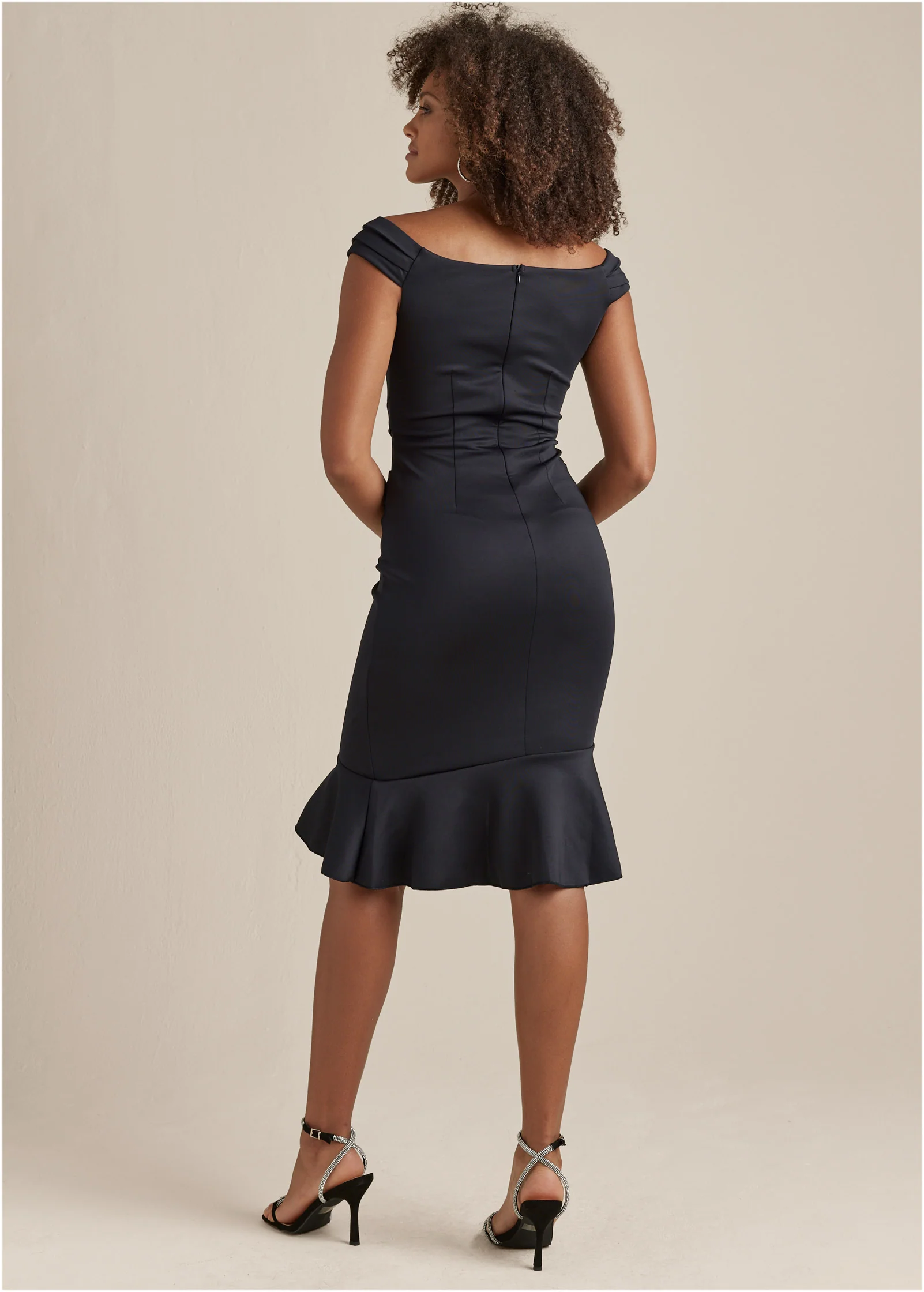 Ruffle Detail Dress - Black