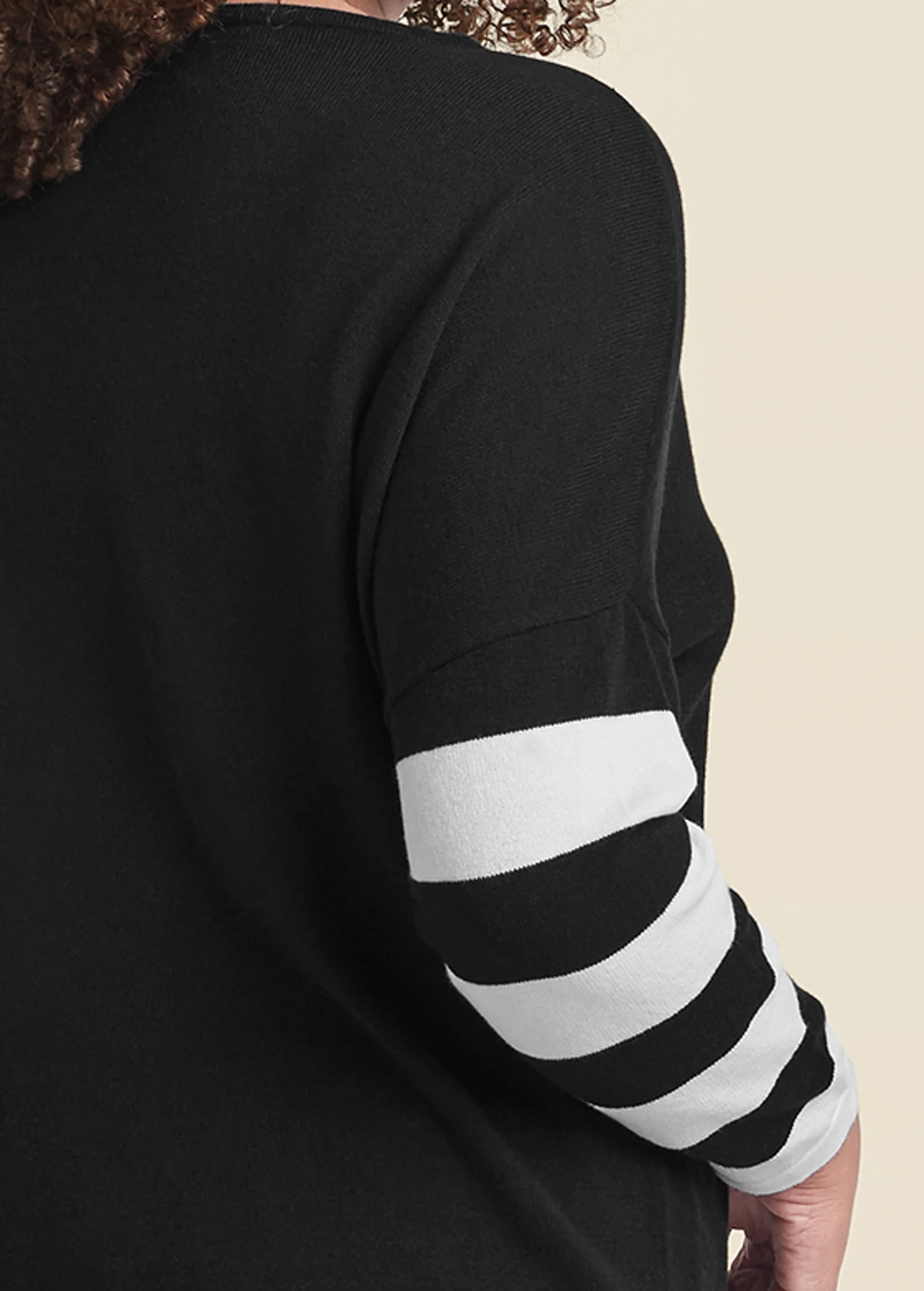 Stripe sleeve sweater - Black & White