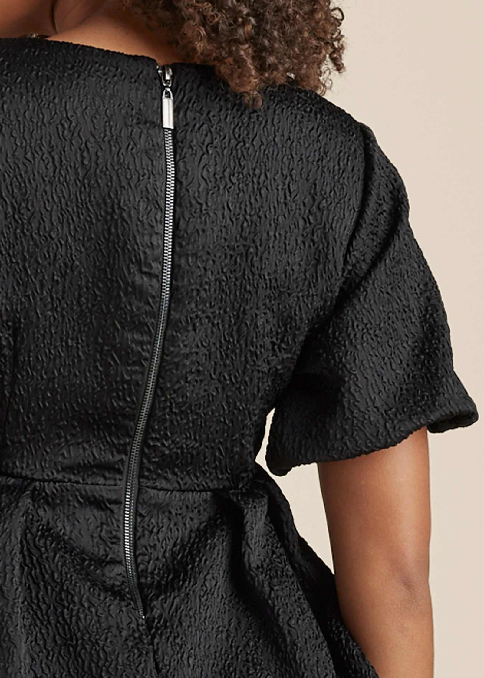 Textured V-neck top - Black