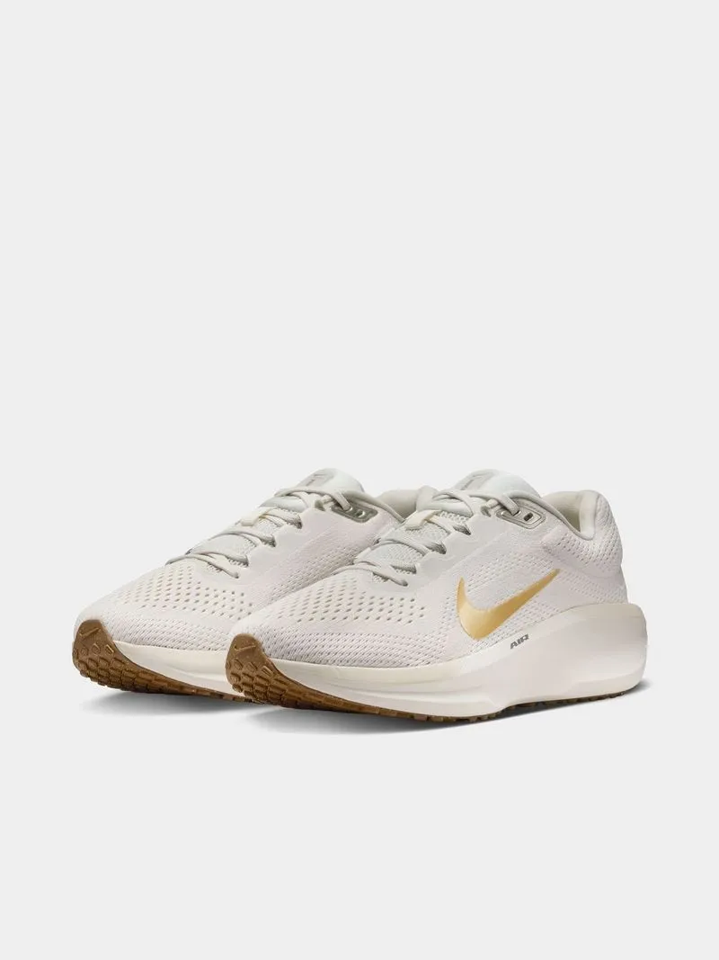 Women's Nike Air Winflo 11 Milk/ Metallic Gold/ Brown Running Shoes