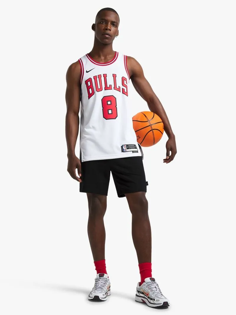 Nike Men's Chicago Bulls Association Edition 2022/23 White Jersey