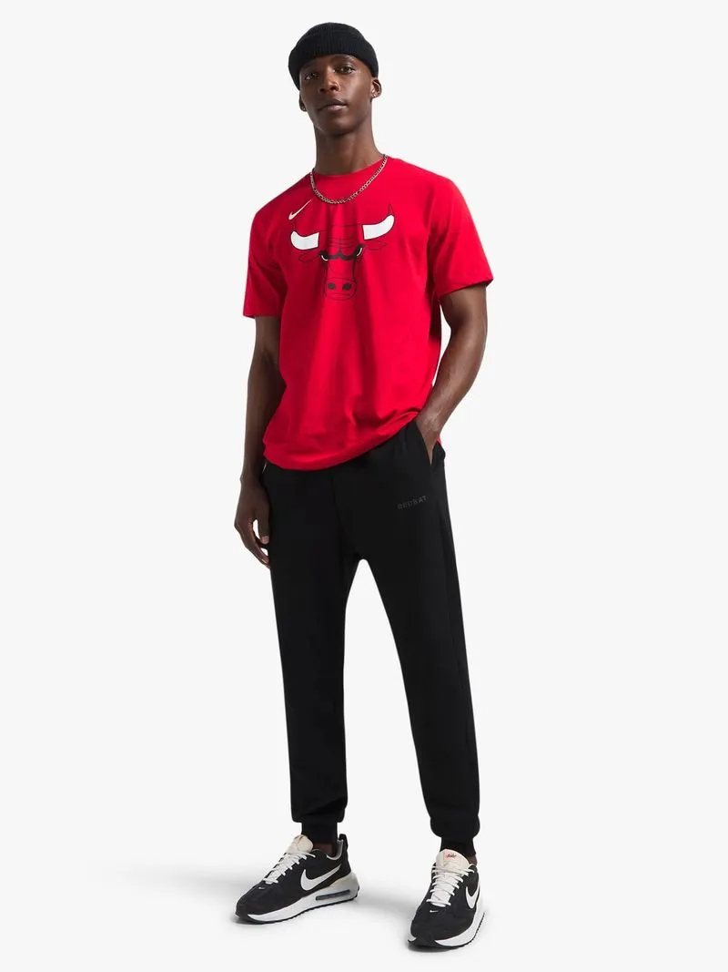 Nike Men's Chicago Bulls Essential NBA Red T-Shirt