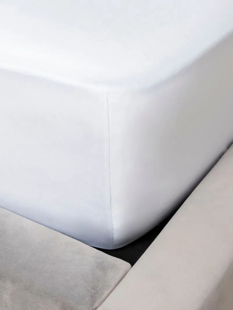 Grace Softest Gold Seal Certified Egyptian Cotton 200 Thread Count Fitted Sheet White