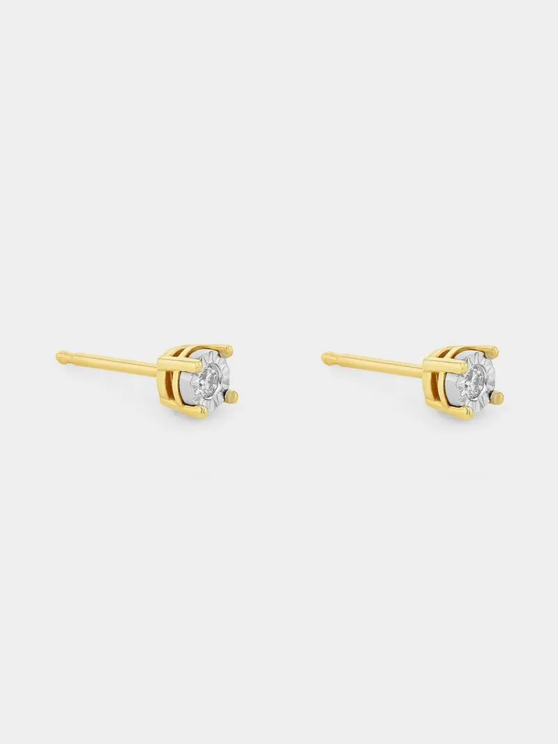Yellow Gold Diamond Illusion Solitaire Stud Earrings
