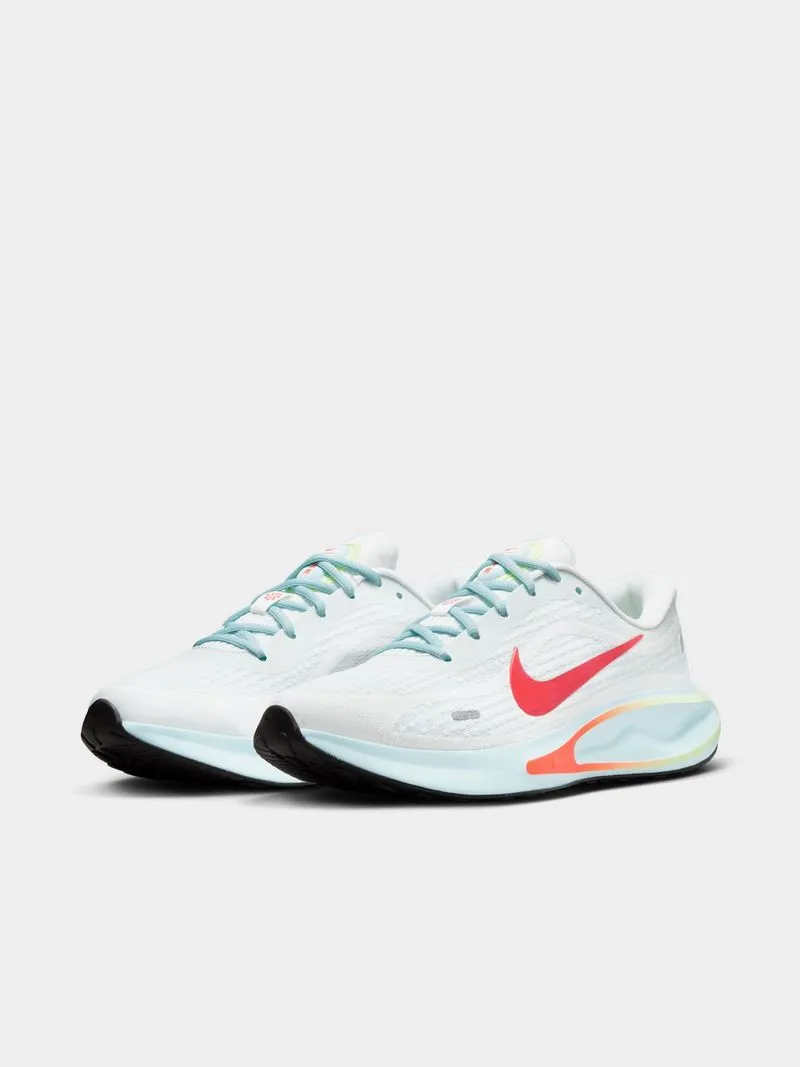 Womens Nike Journey Run White/Crimson Running Shoes