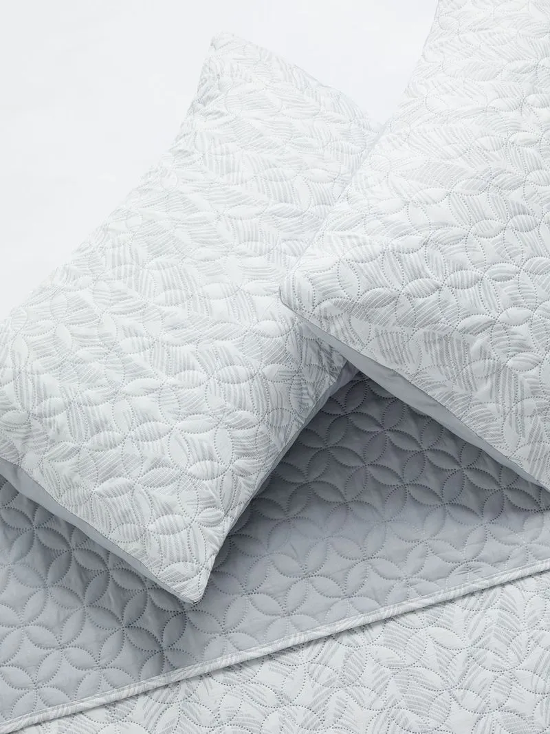 Jet Home Feather Leaf Jacquard 3 Piece Quilt Comforter Set 200x220