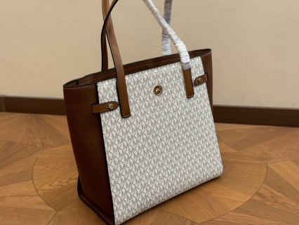 Michael Kors Bag MK664