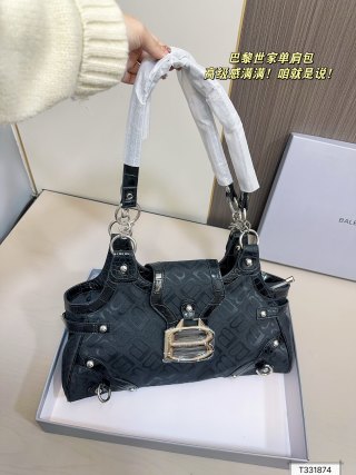 Balenciaga Bag BA675