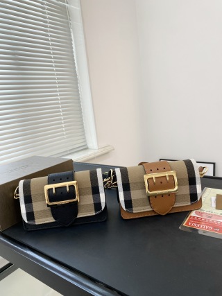 Burberry Bag BUR638