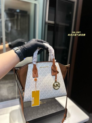 Michael Kors Bag MK662