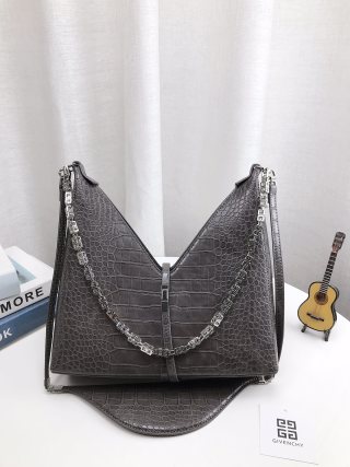 Givenchy Bag GV018