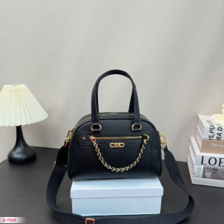 Michael Kors Bag MK671