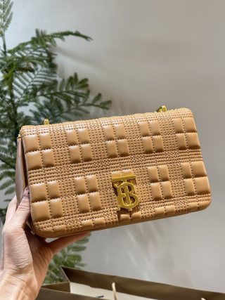 Burberry Bag BUR649