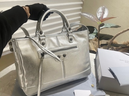 Balenciaga Bag BA671