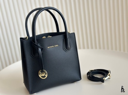Michael Kors Bag MK667
