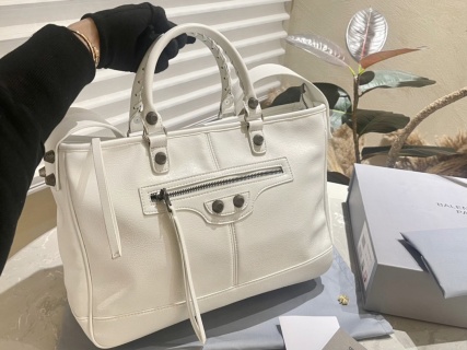 Balenciaga Bag BA671