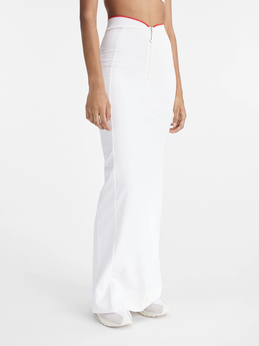 La jupe longue JACQUEMUS+NIKE