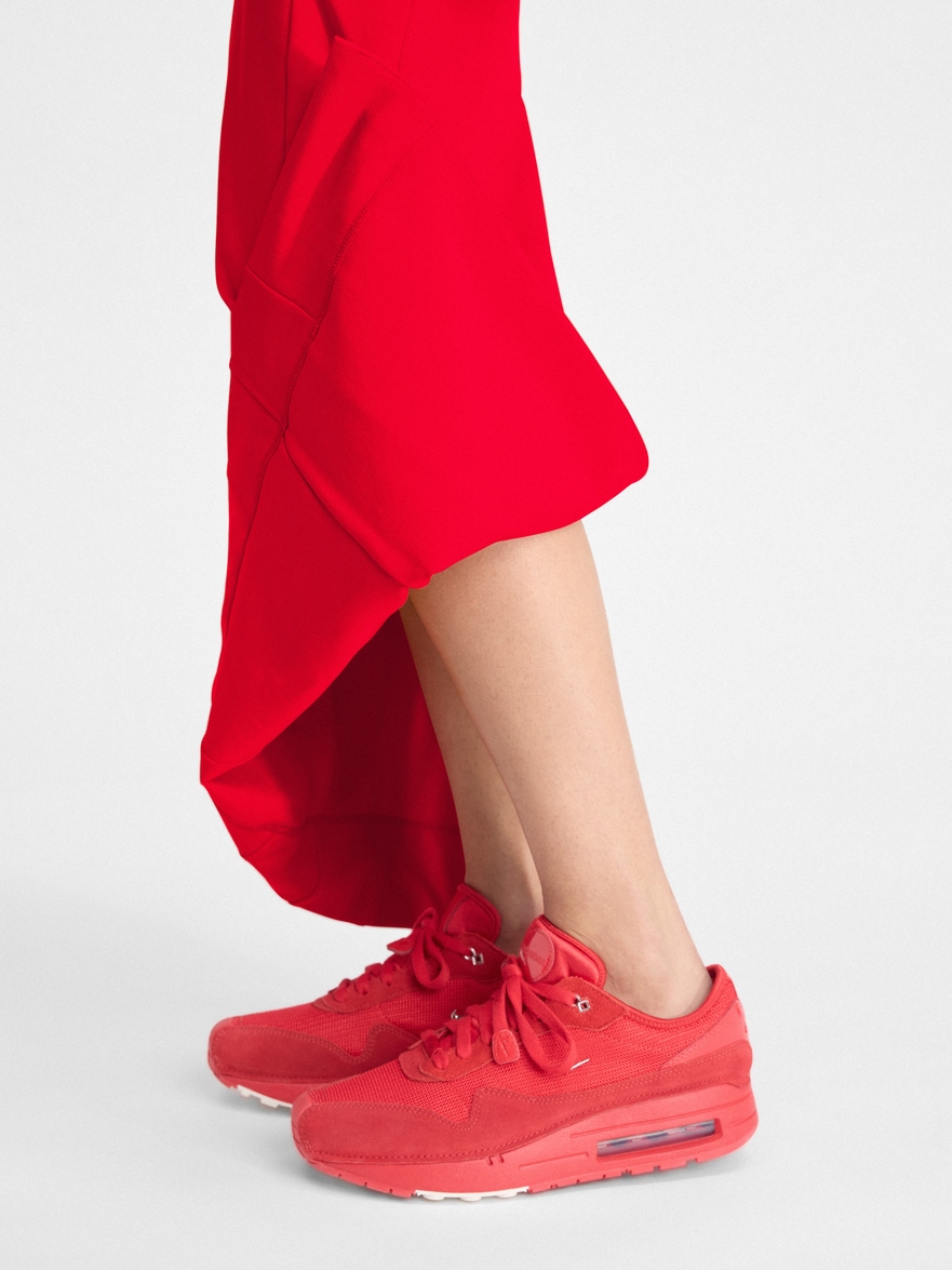 La jupe longue JACQUEMUS+NIKE