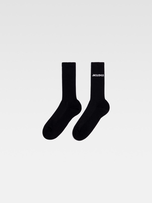 Les chaussettes Jacquemus