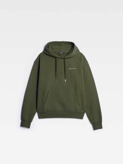Le sweatshirt brodé