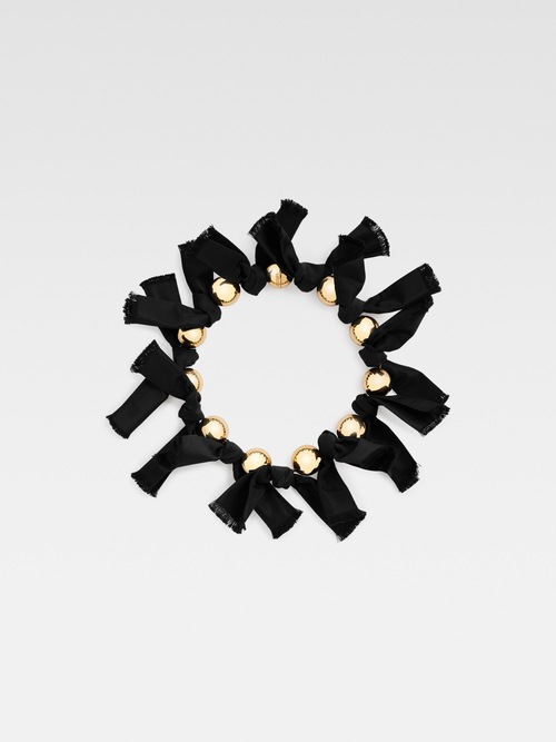 Le collier noeuds