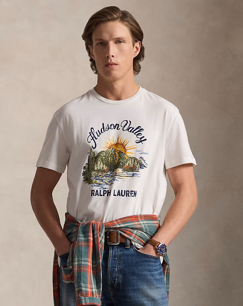 クラシック フィット ジャージー グラフィック Tシャツ