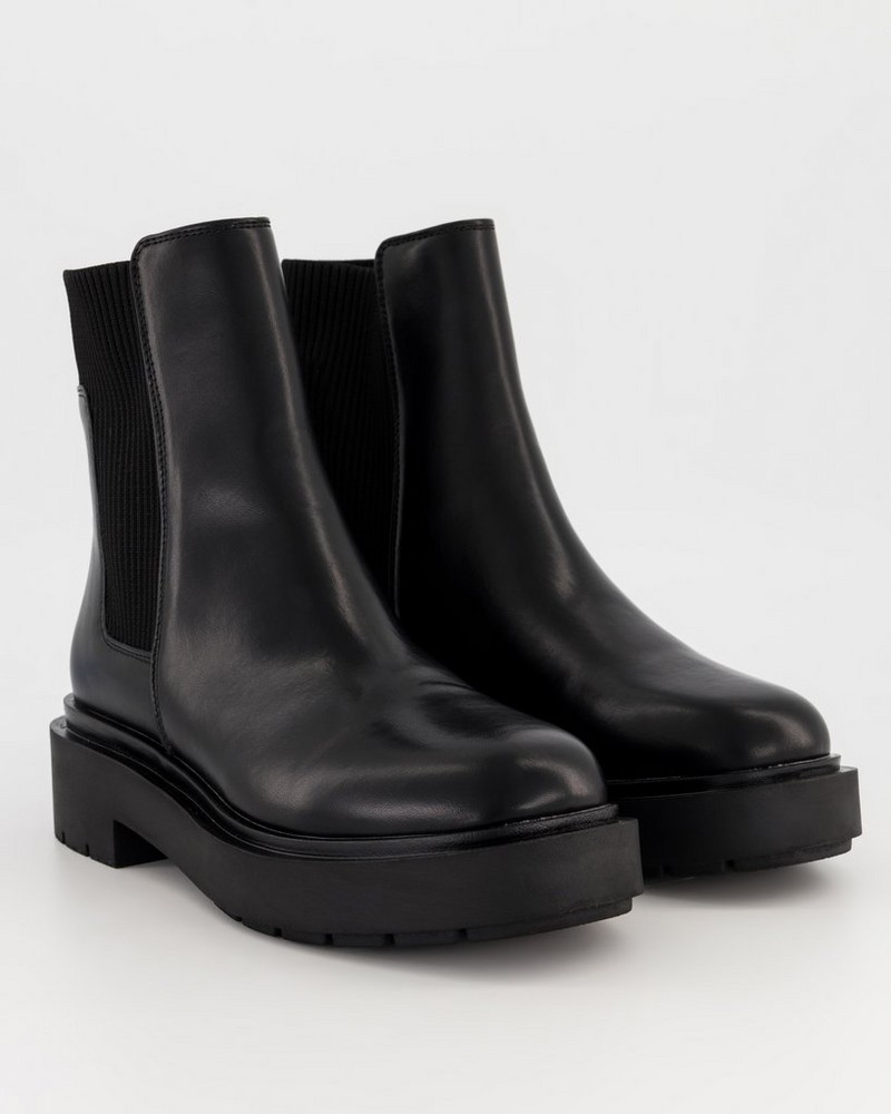 Women’s Yajna Boot