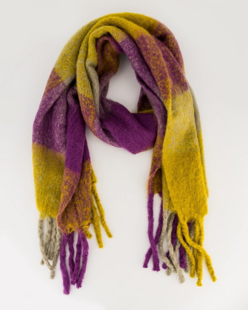 Women’s Devyn Check Scarf with Tassels